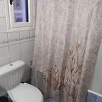 Kisiris House *