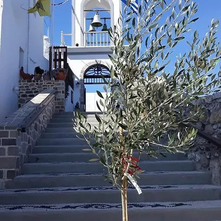 Kisiris House